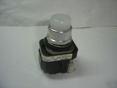 Allen bradley 800T-PB16W illuminated push button wh