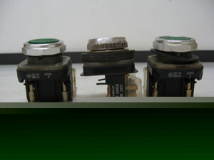 Lot of 3 allen bradley 800T-A1 series n push buttons