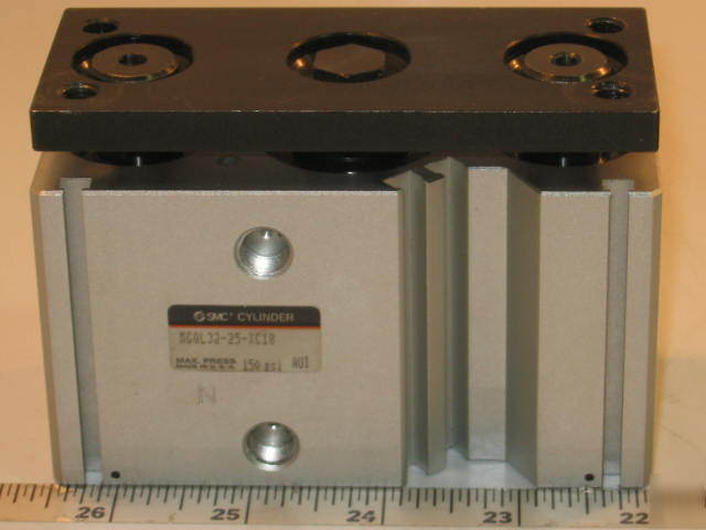 Smc pneumatic compact cylinder guide MGQL32-25-X25-XC18
