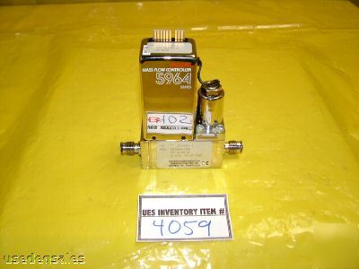 Brooks 5964 series mass flow controller 20CCM he/O2
