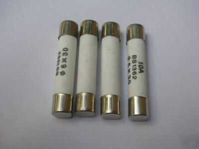 PKG100, 250V 10A quick blow ceramic fuses 6MM x 30MM,70
