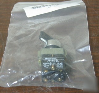 Telemecanique ZB2-BE101 contact block with switch
