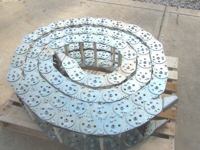 Gortrac flex track / hose & cable carrier