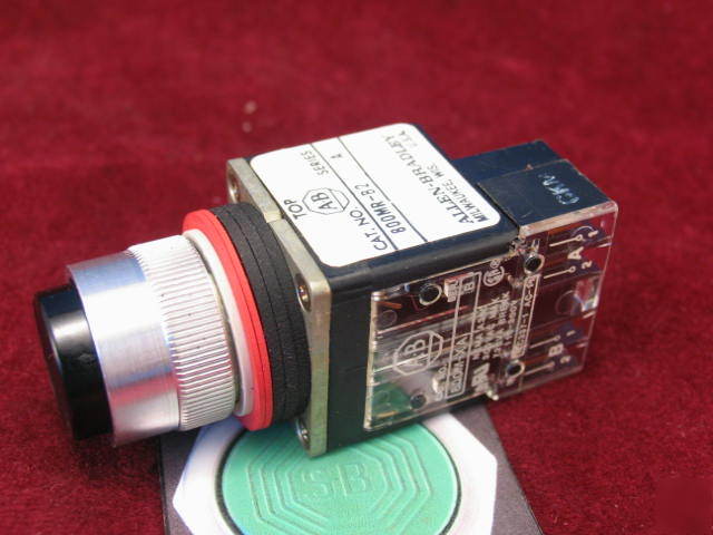 800MR-B2A allen bradley small pushbutton black