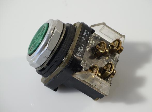 Allen bradley 800T-a ser.t green pushbutton
