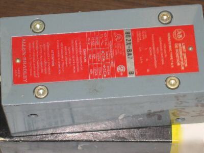 New 1 allen bradley 802X-BA7 limit switch. brand new.
