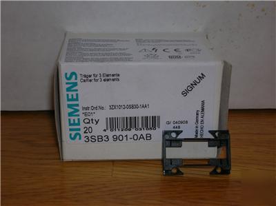 Siemens 3SB3901-0AB 3SB39010AB pushbutton holder 