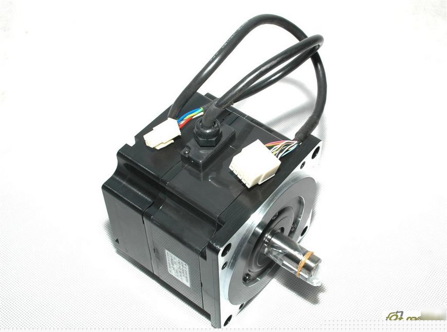 Yaskawa sgmp-08AW14 ac servo motor 0.75 kw 3000 rpm