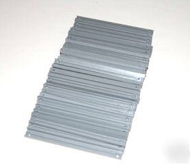 New card guides uni guides pcb rails 616-220-304 qty:88 