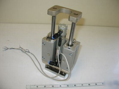 Smc pneumatic linear thruster actuator MGGMB20-75