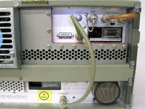 Hp 8673D synthesized signal generator