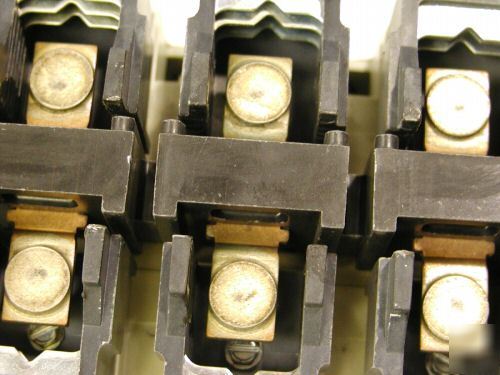 Cutler hammer nema sz 4 CN15NN3 contactor 135AMP 600VAC