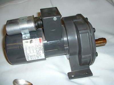 Dayton 1/14 hp 115V 12 rpm gear reduction motor