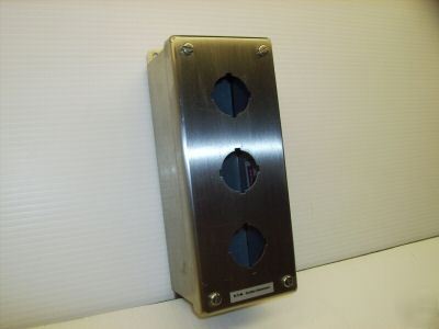 Hoffman enclosure E3PBSS e-3PBSS control station/panal