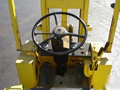Forklift allis chalmers 4000LB lpg runs