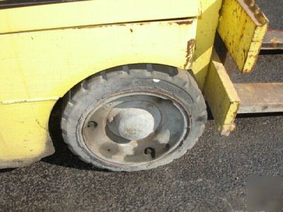 Forklift allis chalmers 4000LB lpg runs