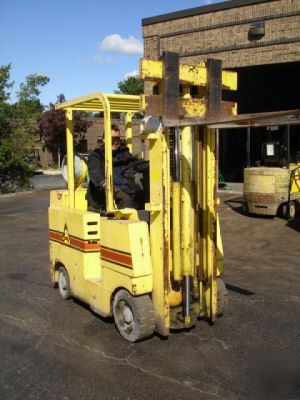 Forklift allis chalmers 4000LB lpg runs