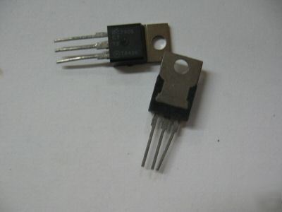 500PCS p/n MC7905CT ; ic reg volt neg 1A 5V TO220-3