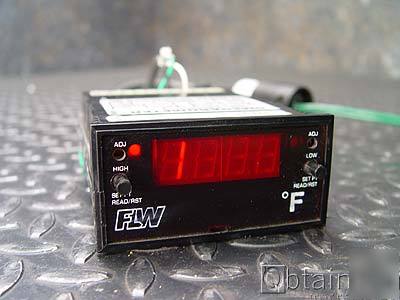 Flw omegarometer temperature controller DP2011K2