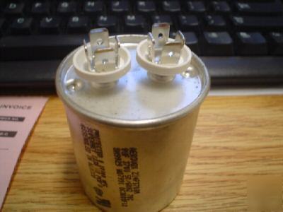 New 2 aerovox 370V 8UF a/c motor run capacitors 