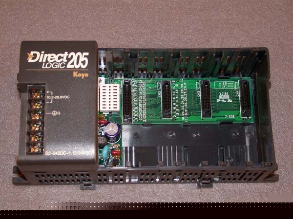 New automation direct logic D2-06BDC-1 base 12/24 vdc