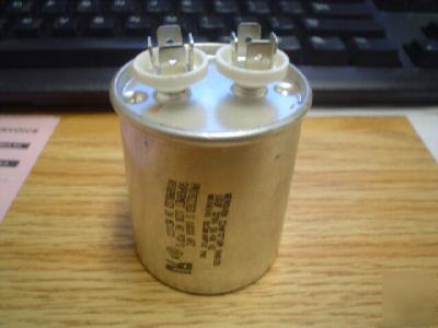 New 2 aerovox 370V 16UF a/c motor run capacitors 