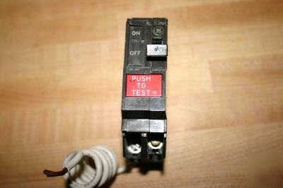 New ge 20 amp gfi breaker ( )