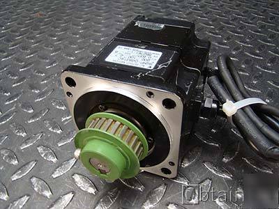 Yaskawa sgmp-02B314C,100V, 200W, 2.7A, ac servo motor