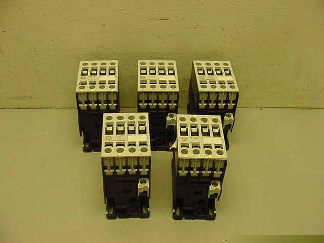 5 ge CL02 contactors 3POLE 32AMP 600VAC 110-120V coil