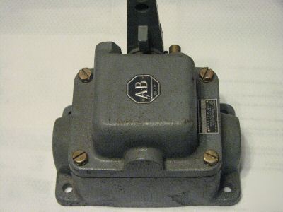 Allen bradely on off switch explosion proof 600 volt