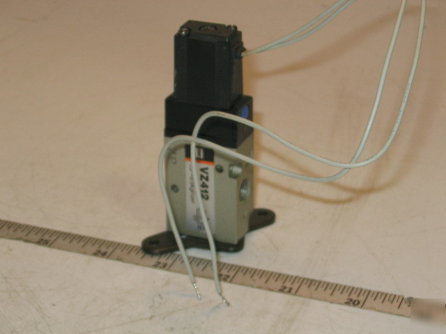 New smc 3 port solenoid valve VZ412-3G-01