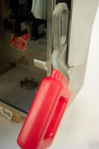 Ge 30 amp stainless fuseable disconnect safety switch