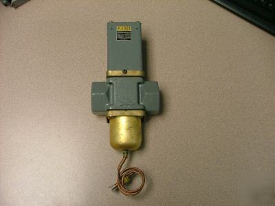 Penn-baso water valve, V46AE-1, 1 1/4