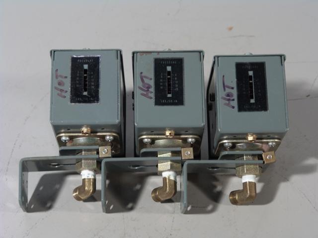 Penn pressure switch lot of 3