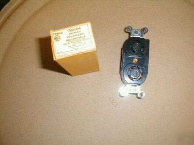 Hubbell duplex receptacle 10A/15A - hbl 7580/HBL7580