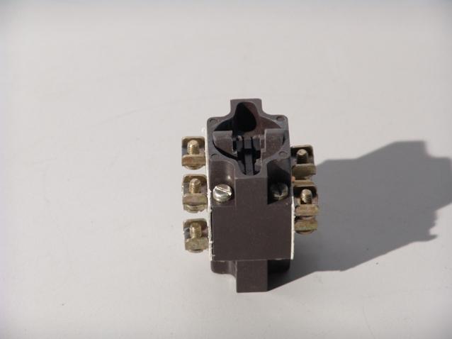 Sylvania type h hf contact block pb 2 n.o. 2 n.c. cont.