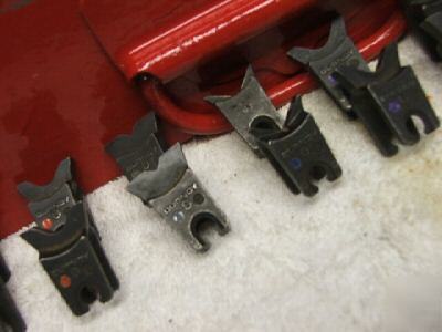 Burndy BCT500 hydraulic cable crimper with 10 dies