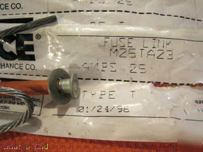 New lot 3 chance fuse links type t M25TA23 25 amps nip