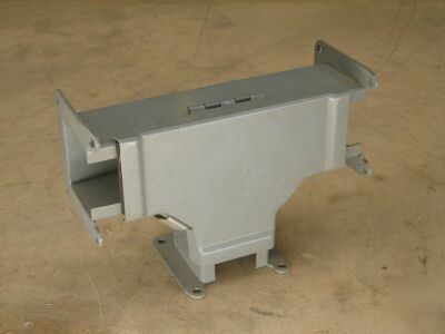 New square d 2 1/2 wireway t wire way